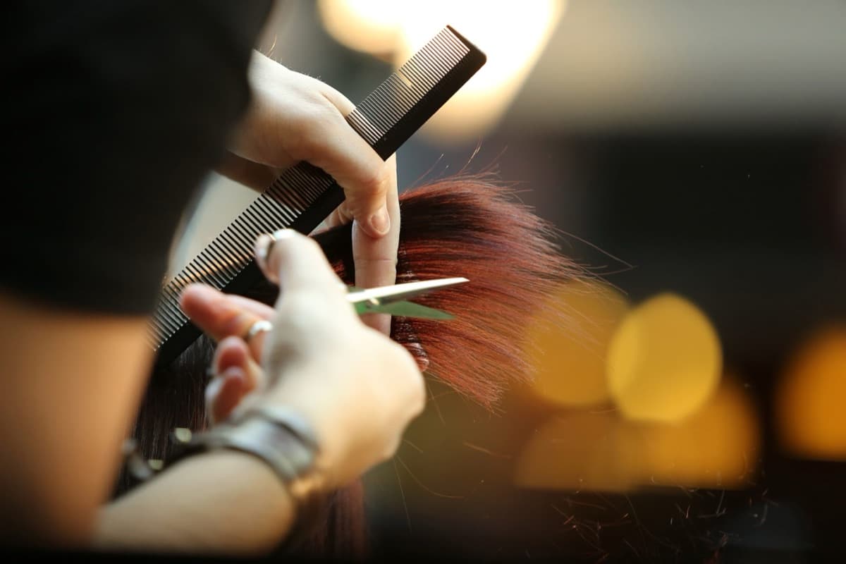 Scissor sharpening craftsmanship